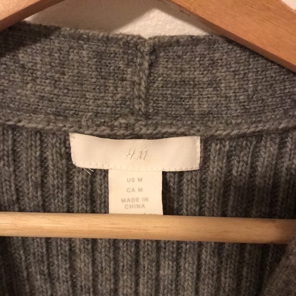 H&M Cardigan - Picture 3 of 4